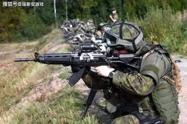 16,rk95突击步枪(芬兰)aug作为世界上最著名的现代化突击步枪,基本没