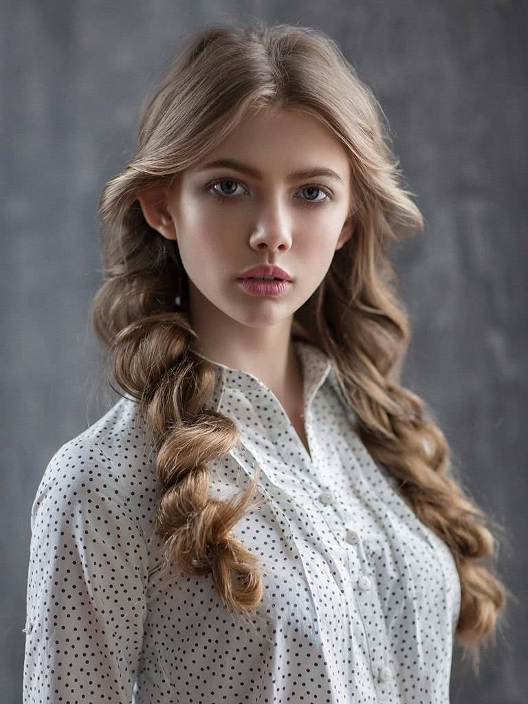 为什么有的俄罗斯女性14岁就已经长得亭亭玉立？