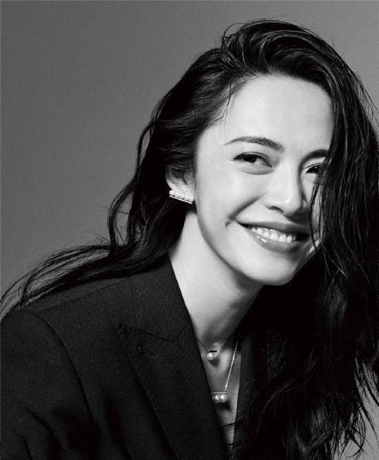 "大嘴巴"太绝了,这6位女星个个长相平平,却被嘴打开了颜值_姚晨_舒淇