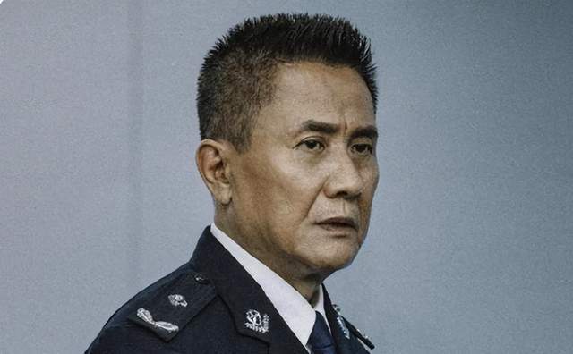 王一博负责帅气,陈晓和5位老戏骨,撑起演技_王劲松_公磊_张志坚