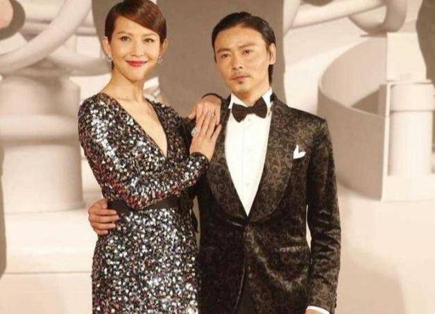 47岁蔡少芬真惊艳!