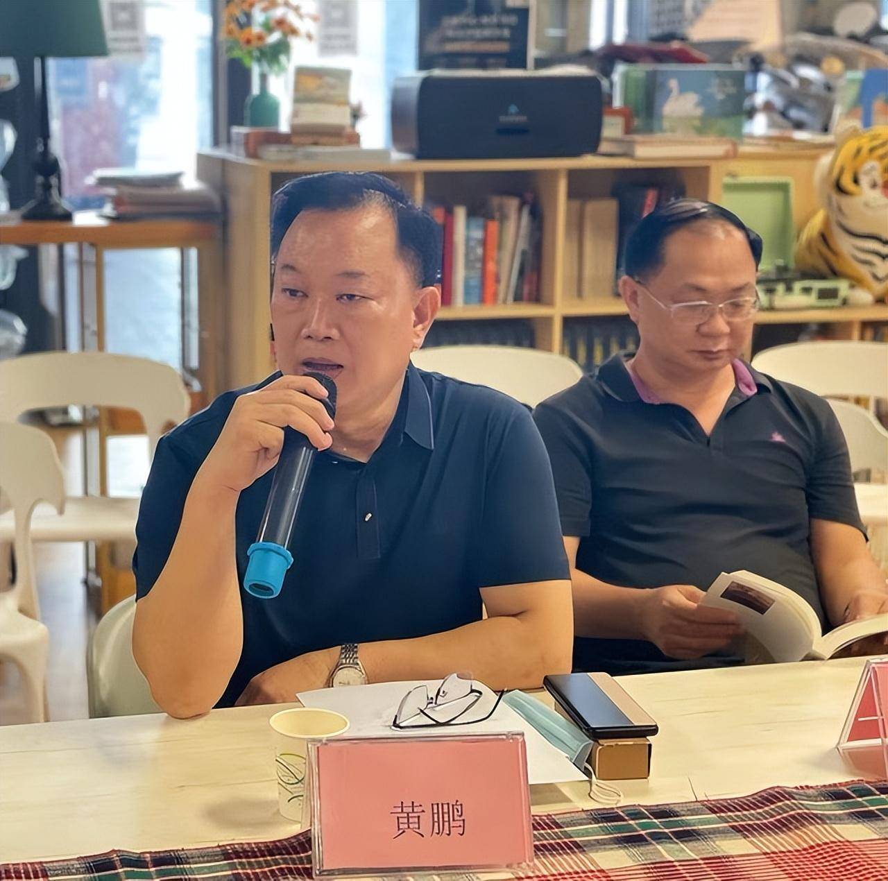 壮族作家黄鹏散文集《花山画语》阅读分享会在邕举行_广西_文化_历史