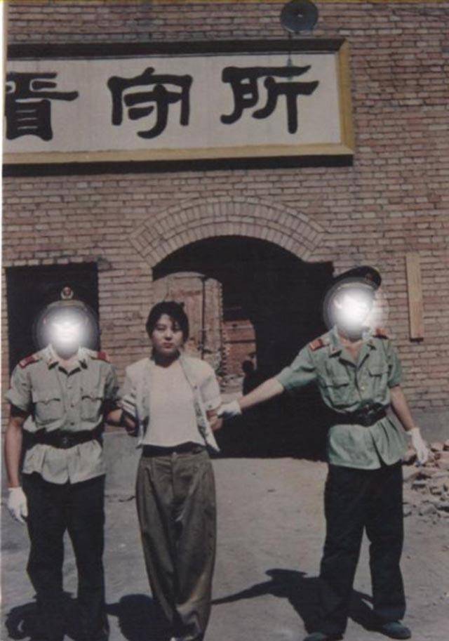 1993年,22岁河南美女囚犯任雪,被执行枪决,死前仍保自身美貌_戴矿长