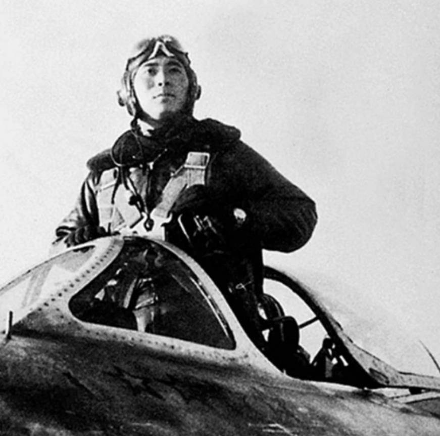 1952年,王牌飞行员赵宝桐与女记者情投意合,刘亚楼:回国就结婚_李永泰