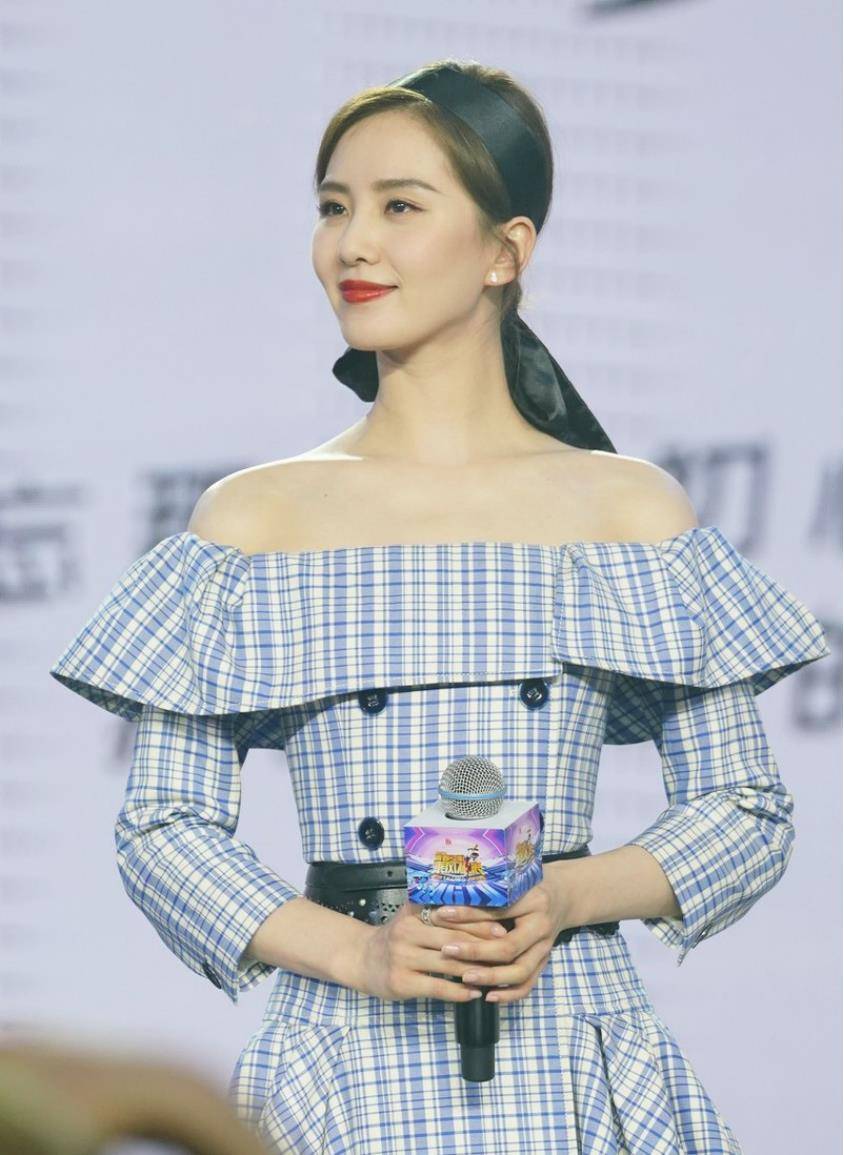 刘诗诗锁骨绝了,一字领太显身材,绝美"天鹅颈"少有人能比_建议_款式