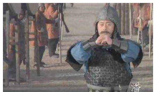 “吕布”三国时期潘凤和吕布齐名，为啥战华雄时，被一刀秒杀？