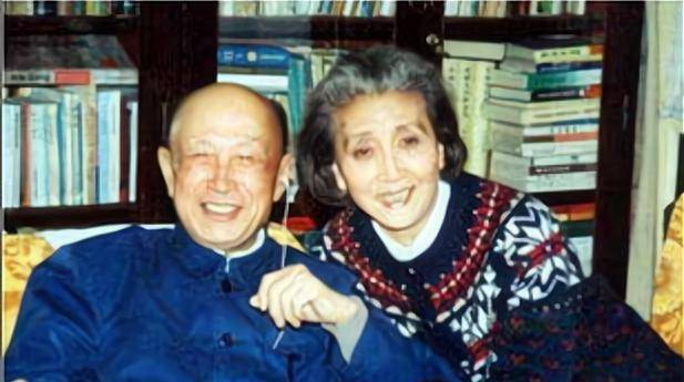“百里”日本女护士嫁给中国将军，64年间从未回过家，女儿现在人人皆知