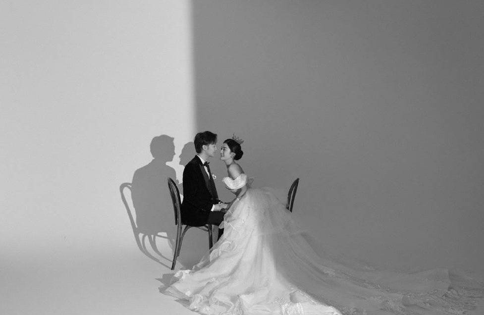 13年爱情长跑修得正果 宋秉洋晒婚纱照官宣结婚-搜狐大视野-搜狐新闻