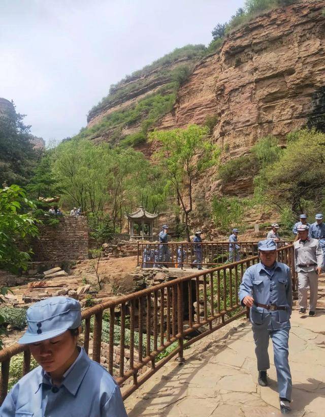 长治黎城县5A黄崖洞景区，四方旅客云集，尽享山川魅力