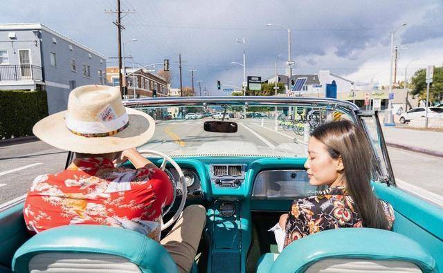 情人节之后野外露营,苏湘涵把高以翔"带在"身边,催人泪下_照片_评论