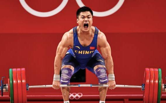 吕小军临时禁赛,奥运冠军回应:4个月接受8次检查,会配合证清白_举重