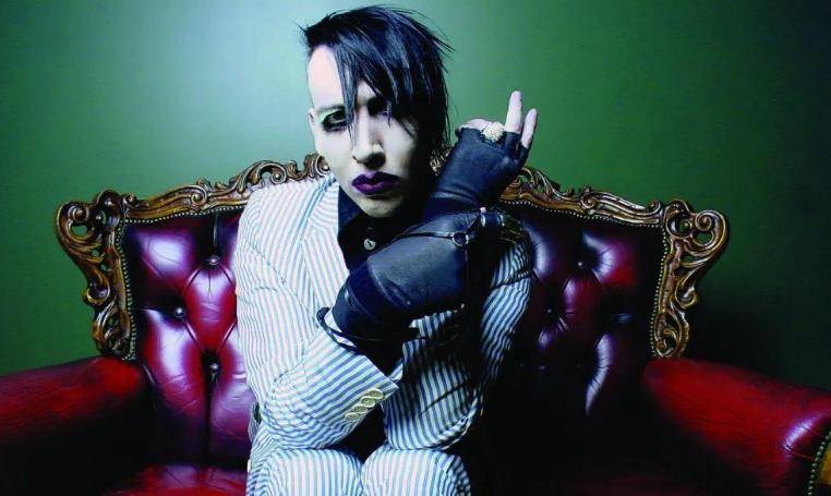 身家10个亿,拒绝英王室邀请,一生为美而活_玛丽莲曼森_蒂塔万蒂斯