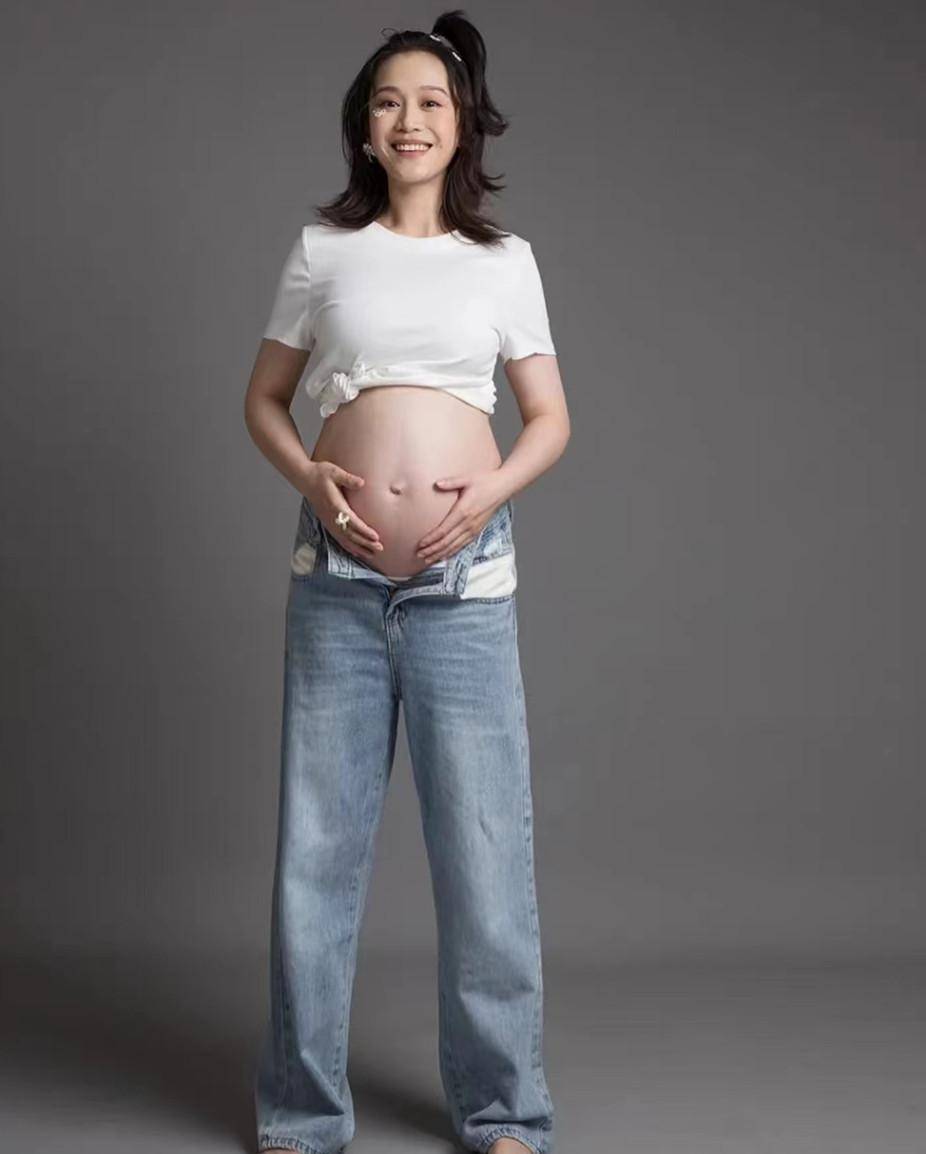 皮肤白皙四肢纤细,老公身份成谜_隋源_冯小刚_口碑