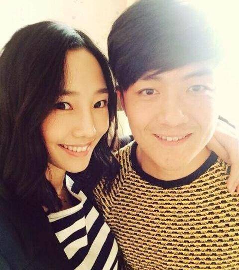 但眼看着曾经要好的同学们一个一个都红了,李泽锋则用了14年才迎来了