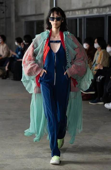 色彩应用:专业配色技巧大全_服装_颜色_感觉