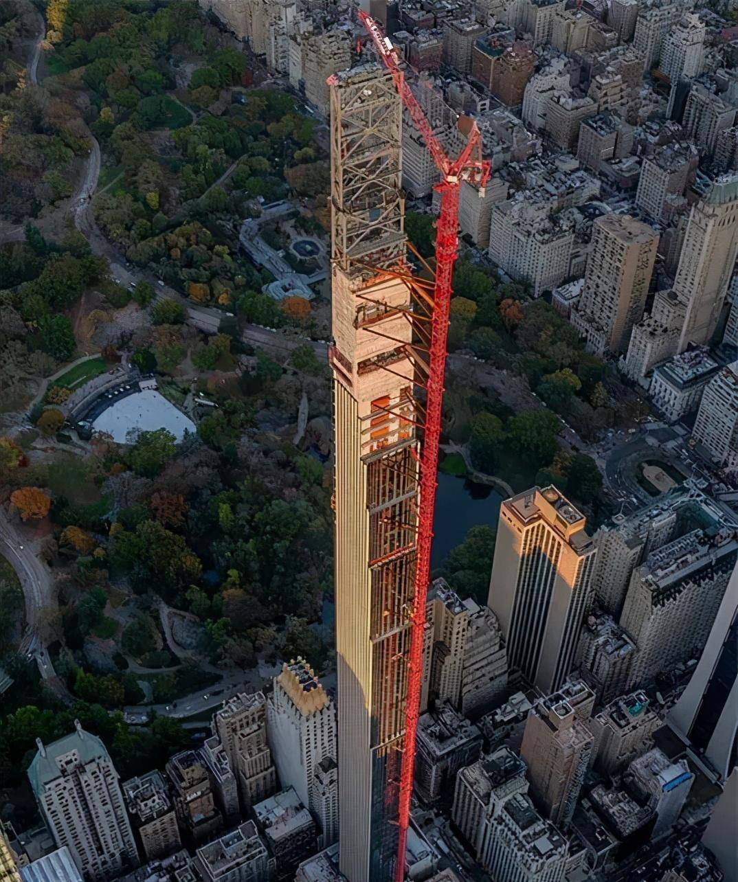 施坦威大厦是一栋超高层住宅大楼,也是纽约市最高的建筑之一,大楼的宽