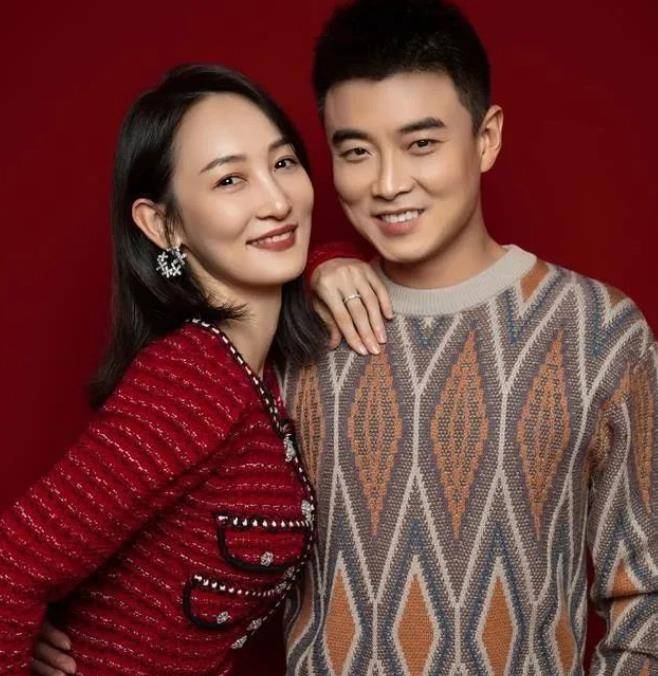 "乒乓冠军"王皓妻子大尺度"热舞",他愤怒离场,如今全家和睦_闫博雅