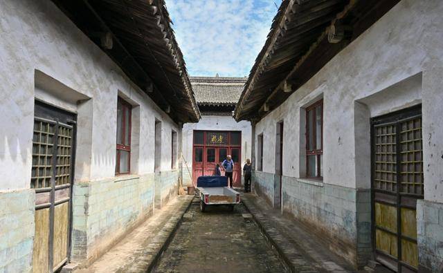 有人出5万购买,大叔:我把它们砌到了墙里_范家_院子_晋南