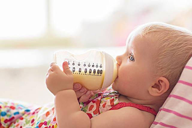 母乳宝宝没有奶粉宝宝胖,是因为母乳的营养不好吗