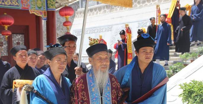 全真教张至顺:一生造福百姓,隐居终南山70年,104岁离世_道教_龙门