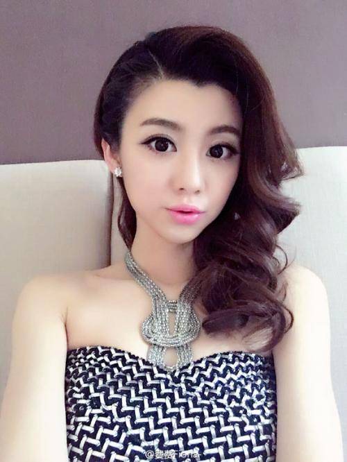 《王牌》费费只是王牌女郎吗?