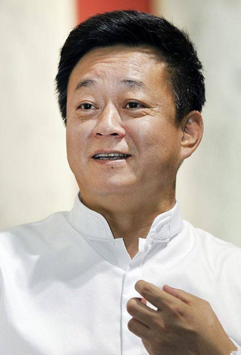 朱军的家人一直相信他爱护他,陪他走过了这风雨飘摇的4年,2021年9月周