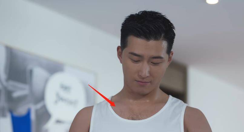 男主胸毛抢眼,女四号"瞪眼神功"不输杨颖_张慧雯_剧情_窦骁