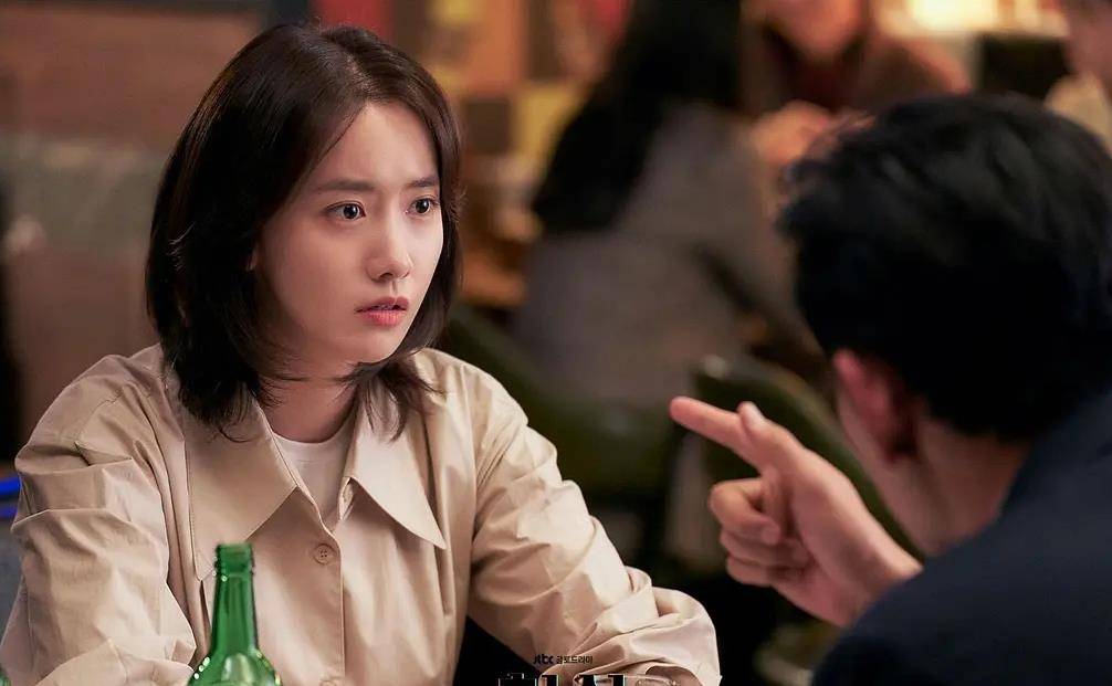 这部《hush》昨日在国外首播,今日国内也能看到更新,喜欢的朋友可以去