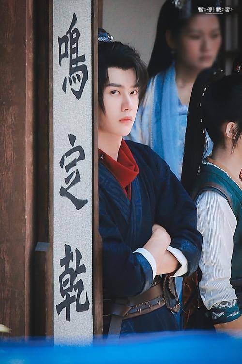 酷盖王一博杀青,看到谢允不经意的小奶膘,mtjj做好扬奶粉准备_横店_代