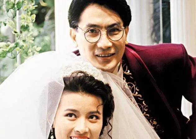 七年,刘勇第三度结婚,这次娶了比自己小三十岁的黄丽艳生了两个儿子