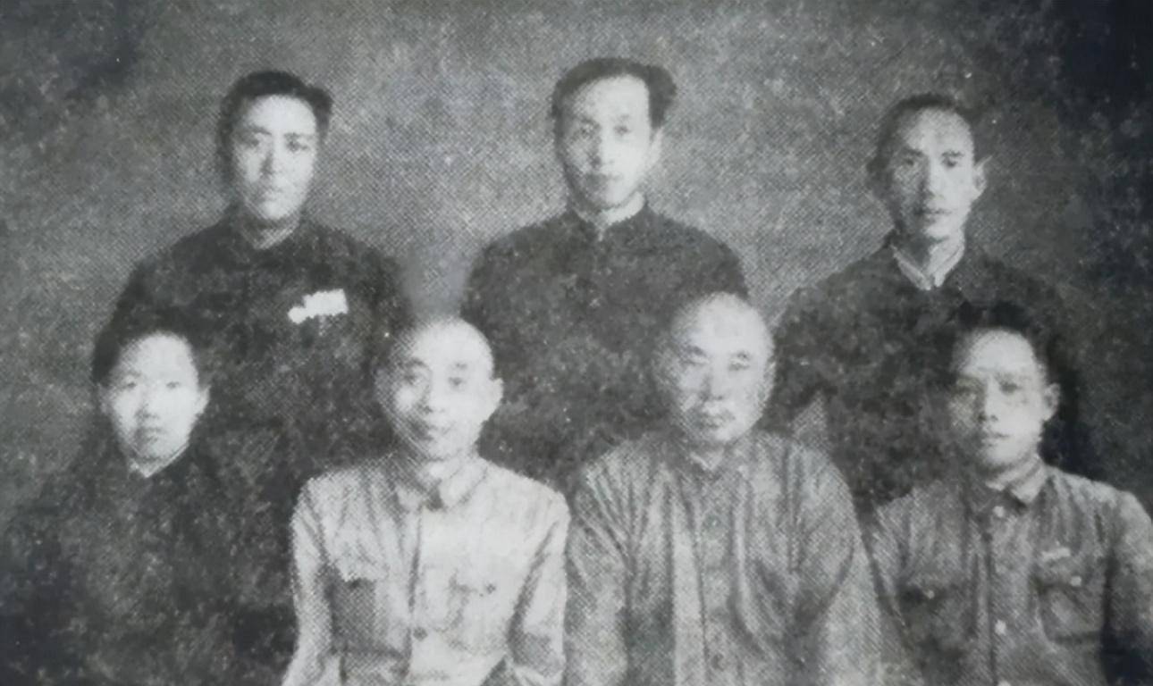 彻查后,他下跪谢罪_张永兴_东北_抗日救亡