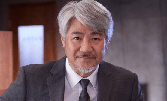 62岁"古惑仔"打赌后欠下200万,白发形象太显老,让人唏嘘不已_尹扬明