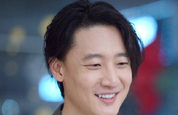 灿烂的季节:被王放圈粉了,虽然很低调,但也是一位实力派好演员_江中