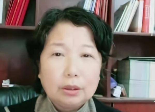 因为之前网上传出了一个消息,说杜新枝和郭希宽两