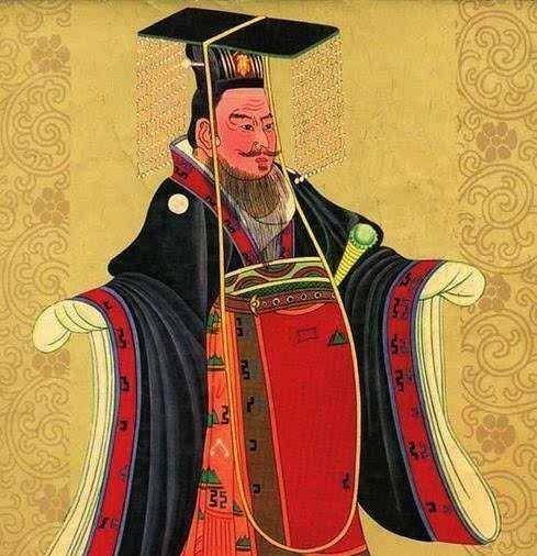 黄色龙袍,作为最高统治者的皇帝所独有的一种服饰象征的便是独一无二