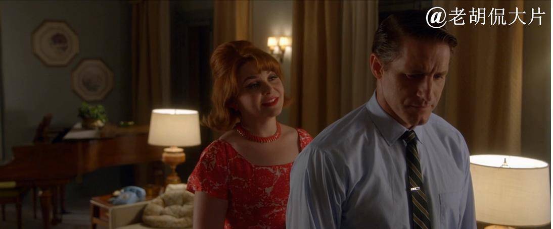 丈夫不忠诚却坑害了女儿 这让善良的她终于决定不再忍受 夫妇 邻居 女友