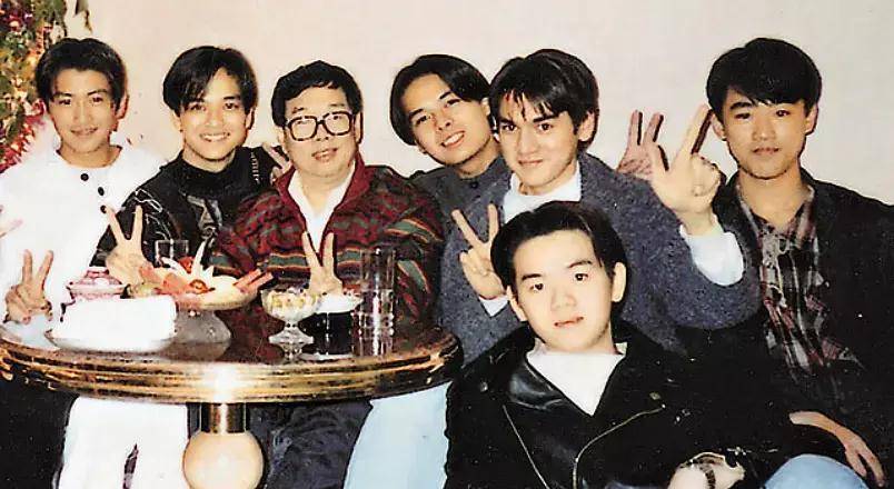 一,朱健钧朱健钧本来是模特,后来参加了tvb的《少年五虎》试镜工作