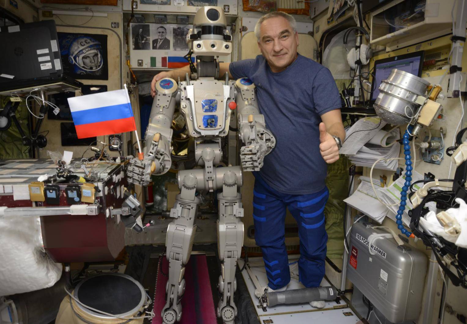 机器人_俄罗斯_人形