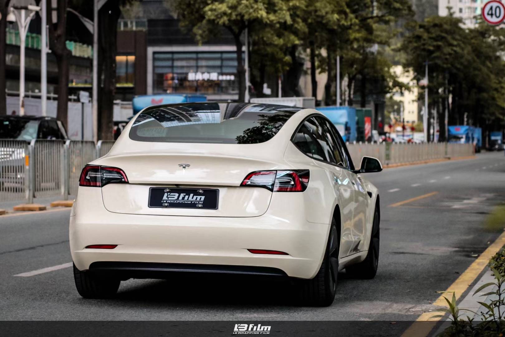 3-lb改色膜高亮卡其米兰,柔和稳重耐人寻味的颜色_搜狐汽车_搜狐网