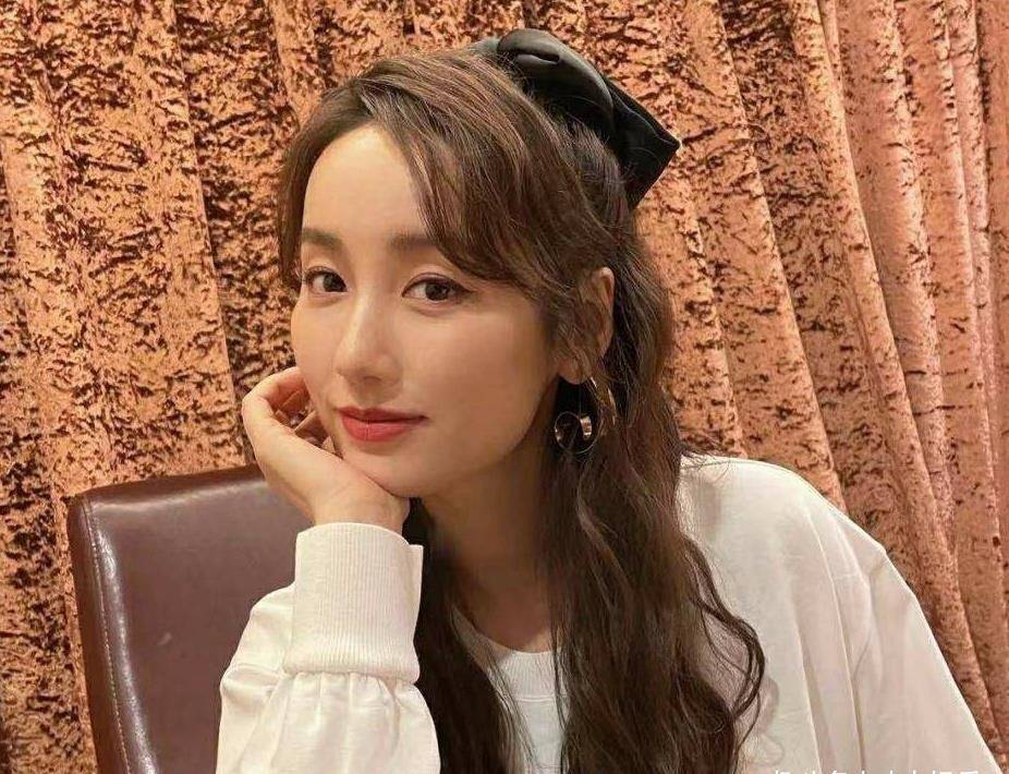 戏火人不火的吕一,凭借在乘风破浪的姐姐中的出色表现,圈粉无数_弦子