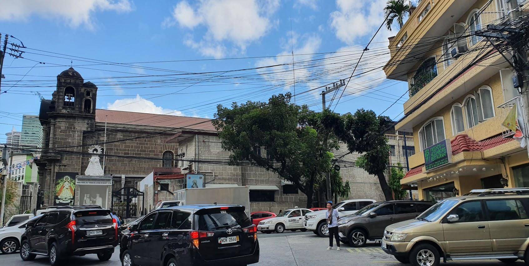 马尼拉街景:堵车,美食,热情的菲律宾人,遍布的天主教堂