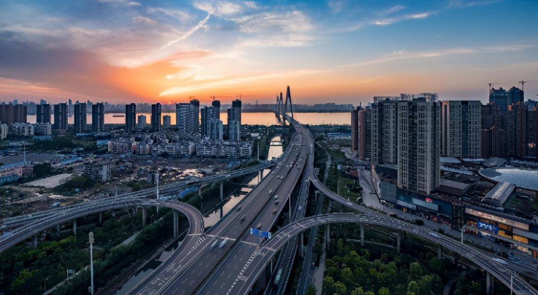 武汉"最幽静"的寺庙,古色古香的禅寺,惊艳众多僧尼_莲溪寺_文化_大