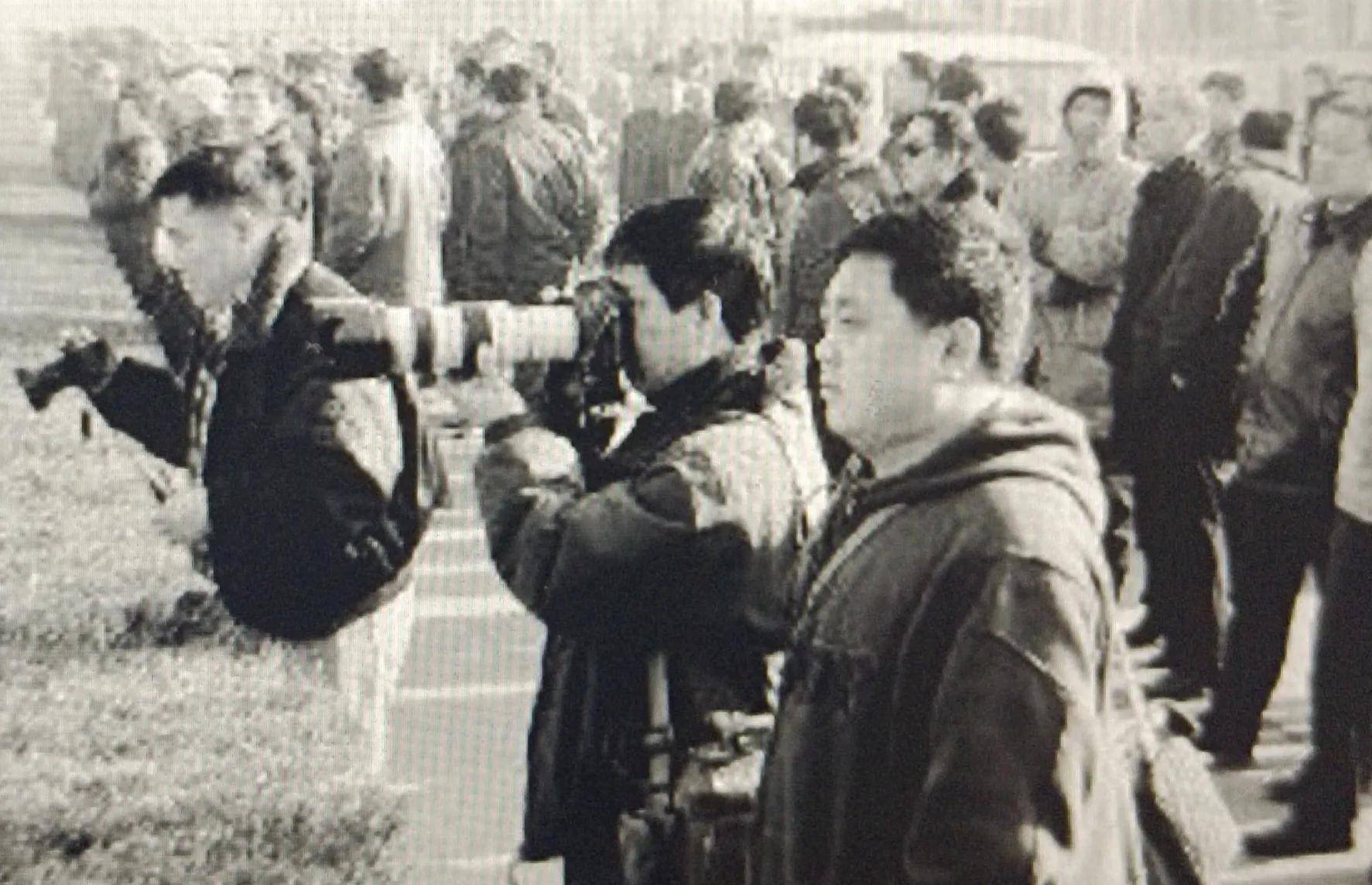 2003年,刘涌被执行死刑前,让亲人在脚镣处塞进一元钱,有何深意_妻子