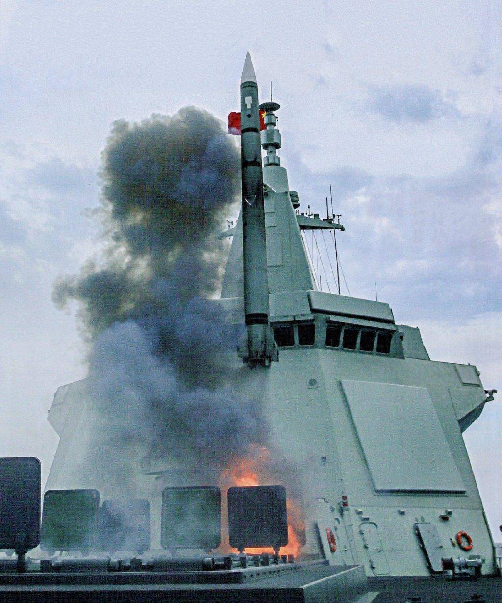 可以发射海红旗-9b,鹰击-18,长剑-10以及鹰击-21导弹,拥有强悍的态势