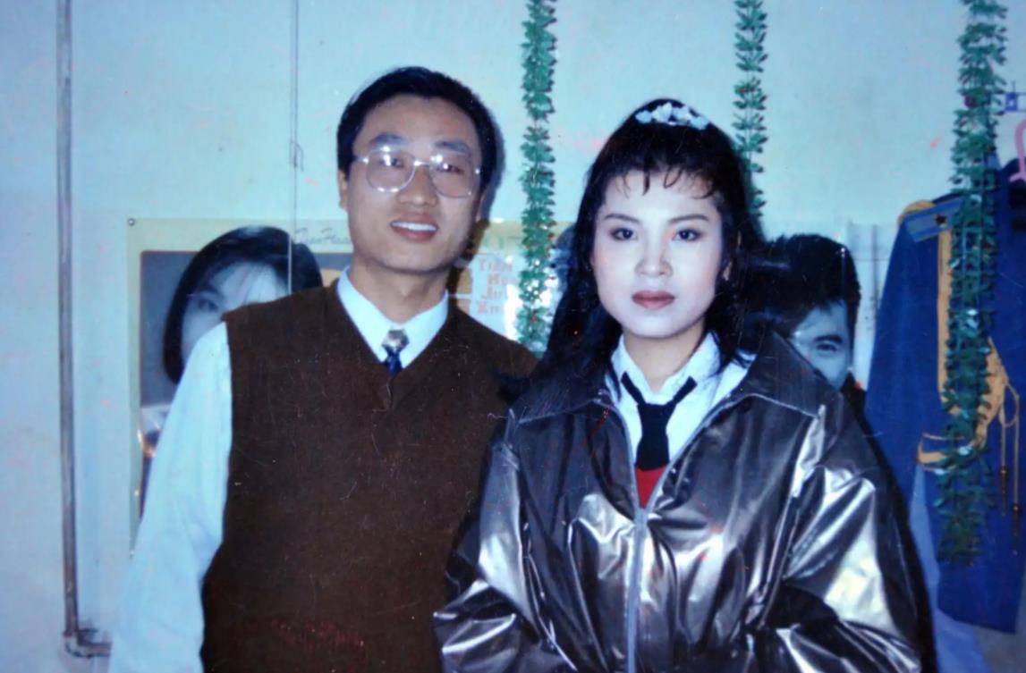 歌手杭天琪,47岁高龄为小丈夫生孩子,是她这辈子最幸福的决定_男友