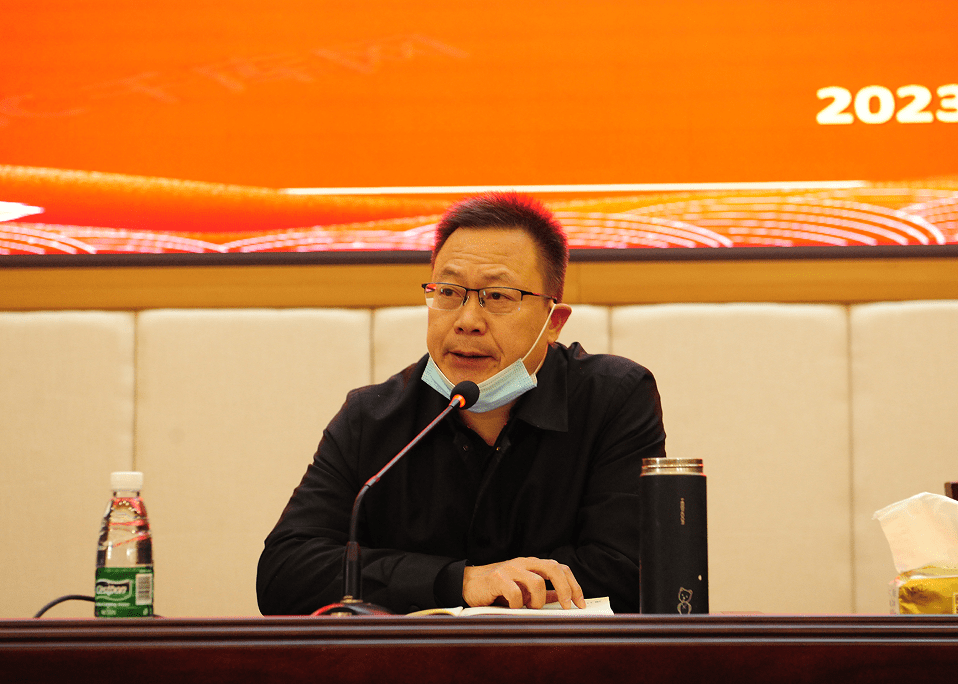 新邵八中:召开年度班主任工作经验交流会暨表彰优秀班主任_管理_班级