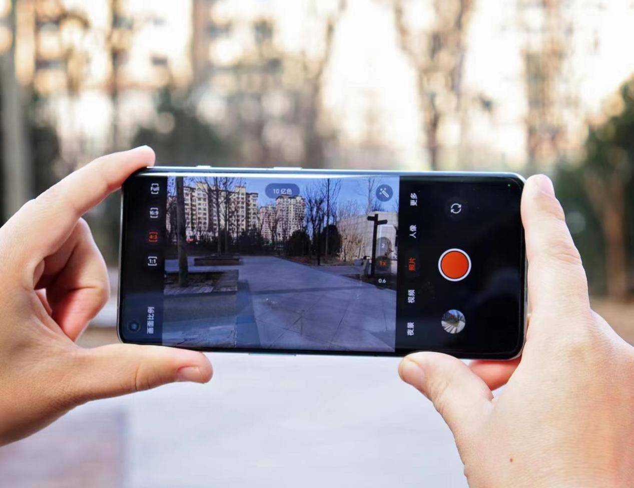 优雅之处，彰显实力，新一代性能旗舰机引领者-一加11入手深入测评