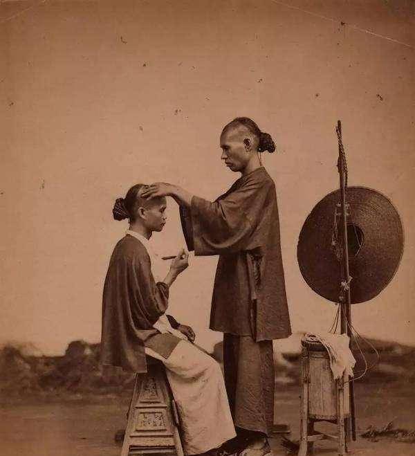 古代游牧民族的男子发型,为什么他们没有脱发的困扰?_头发_剃头_头顶