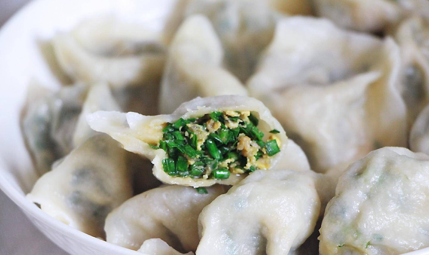你说的对,我家做韭菜饺子最多,经验丰富.