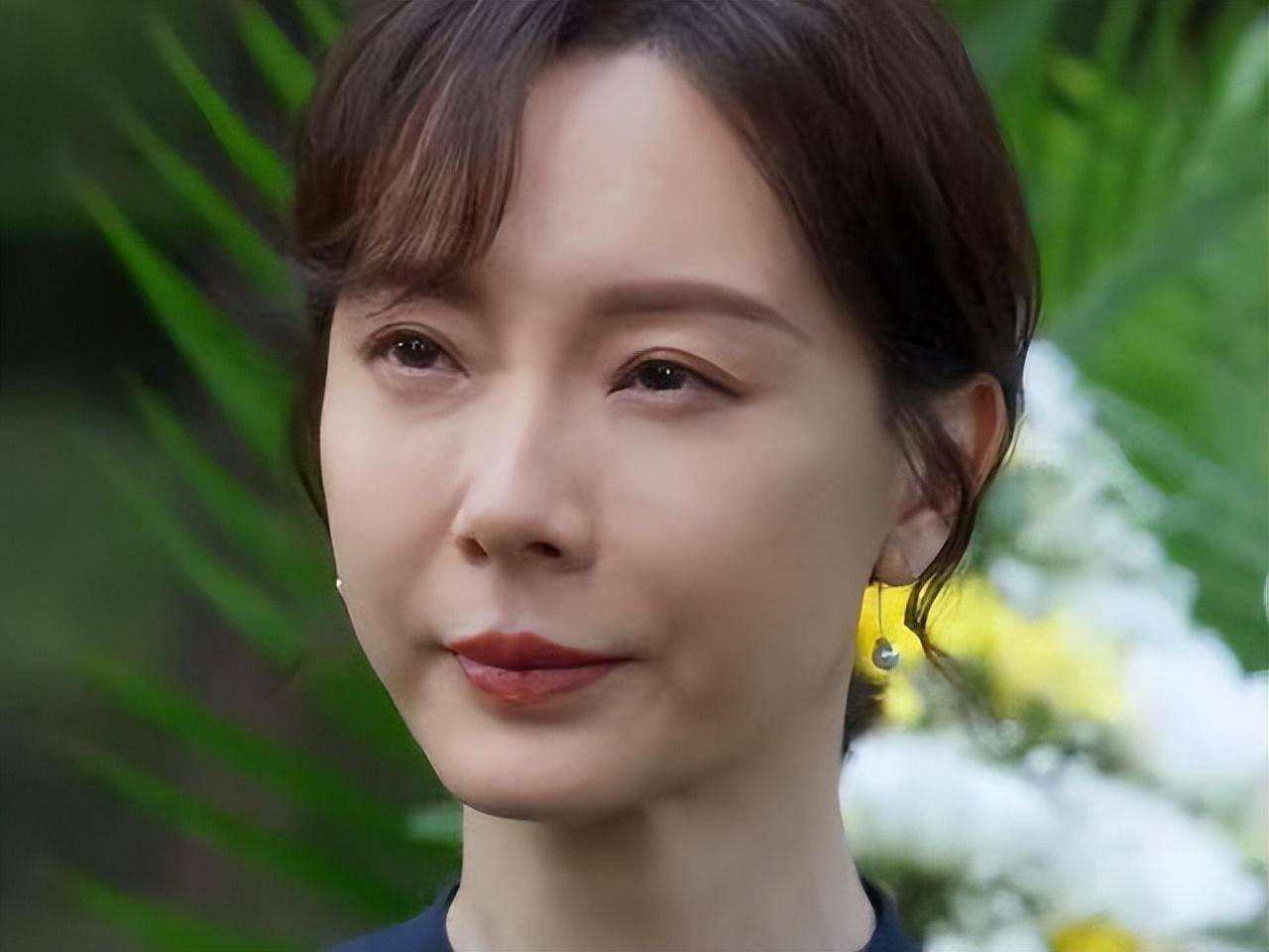 脸皮耷拉,表情僵硬,额头肿胀,"整容"后的中年演员翻车现场_古天乐